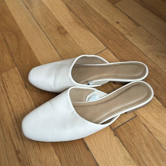 Mules - Picture 3 of 5